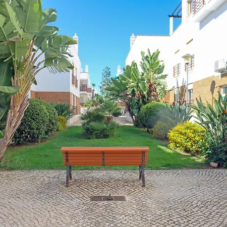 Апартаменты Escape - Pool & Terrace Near The