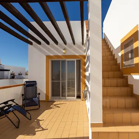 Escape - Pool & Terrace Near The Апартаменты *