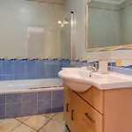 Daire Cabanas Escape - Pool & Terrace Near The Beach *