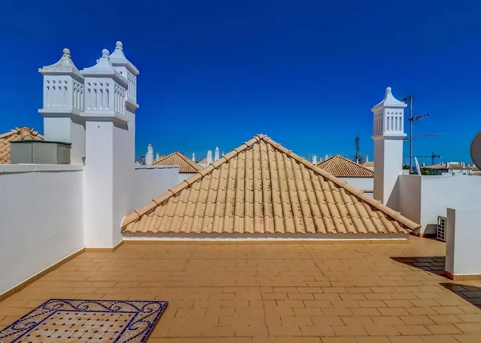 Escape - Cabanas, - Algarve *